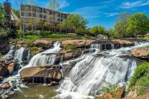 CLE > Greenville, South Carolina: Econ from $143. Biz from $293 (Business Bargain). – Nov-Jan
