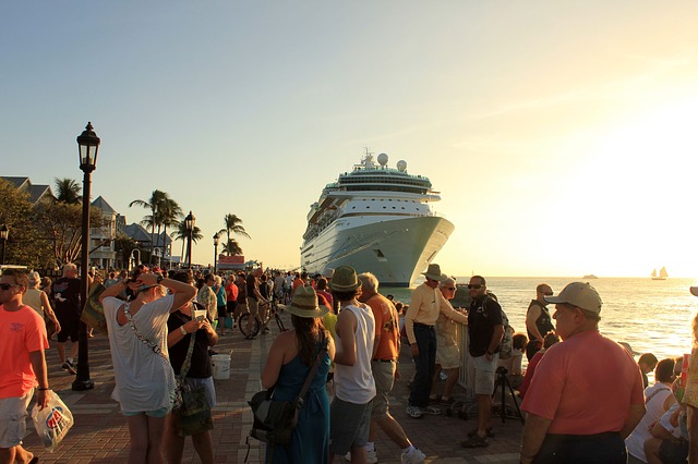 Fall Break Cruise out of Fort Lauderdale: $93 flight & cruises starting at $80/night