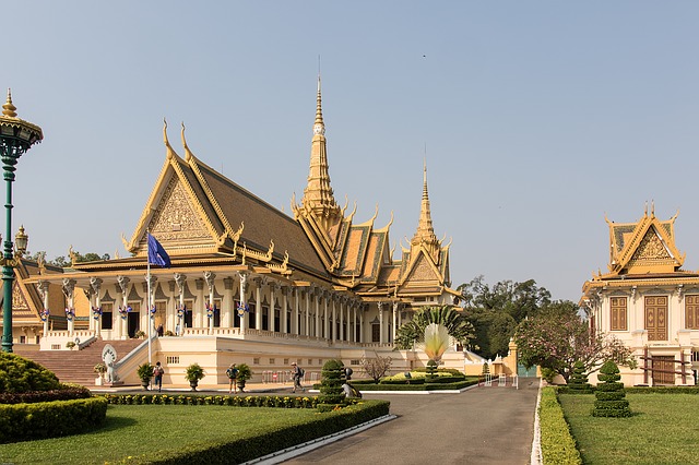 COS > Phnom Penh: $654 including 12 nights