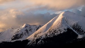 LAS > Colorado Springs, Colorado: $92 round-trip – May-Jul (Including Summer Break)