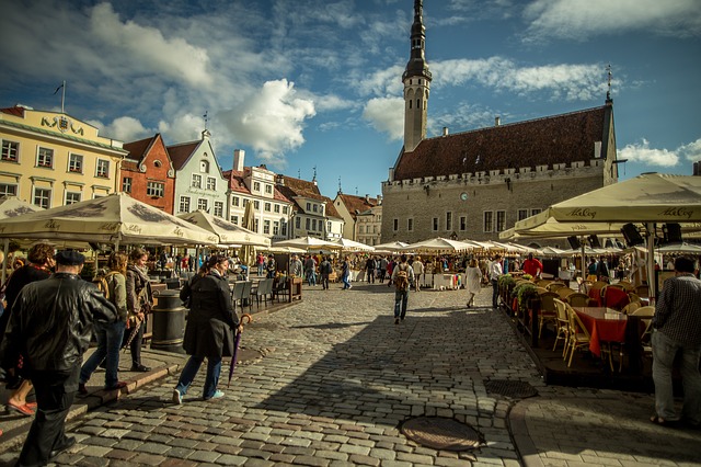 PHX > Tallinn, Estonia: $539 round-trip – Sep-Nov (Including Fall Break) [SOLD OUT]