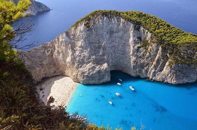 SAN > Thera, Greece: $828 round-trip- Sep-Nov (Including Fall Break) [SOLD OUT]