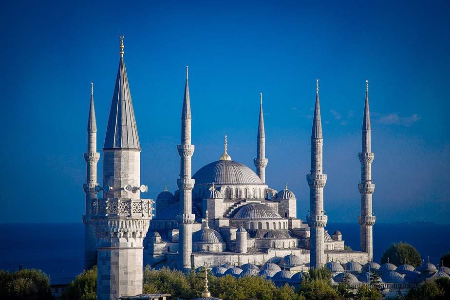 MSP > Istanbul, Turkey: Econ from $664. – Oct-Dec (Including Thanksgiving)